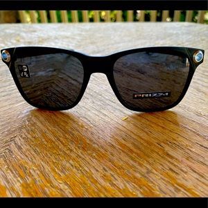 Oakley Prizm Grey #0009451.